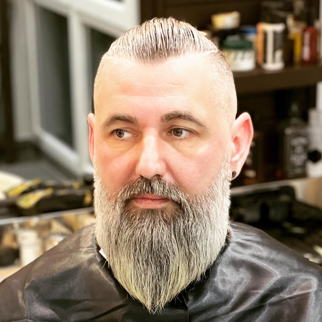 Trendfrisur mit Fade-Uebergang